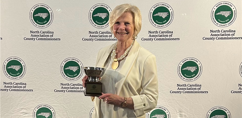 Forsyth County Commissioner Gloria Whisenhunt inducted into state Hall of Fame